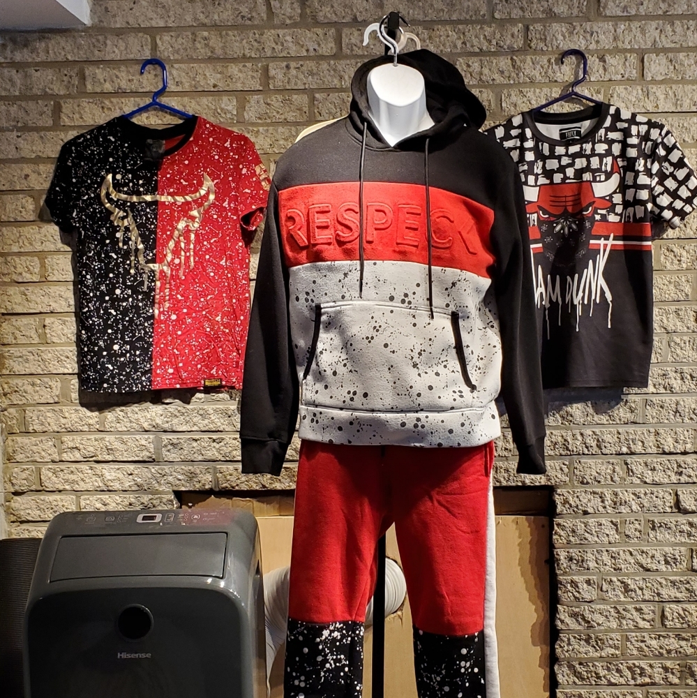 Hoodie & sweatpant set w/ 2 coordinating shirts